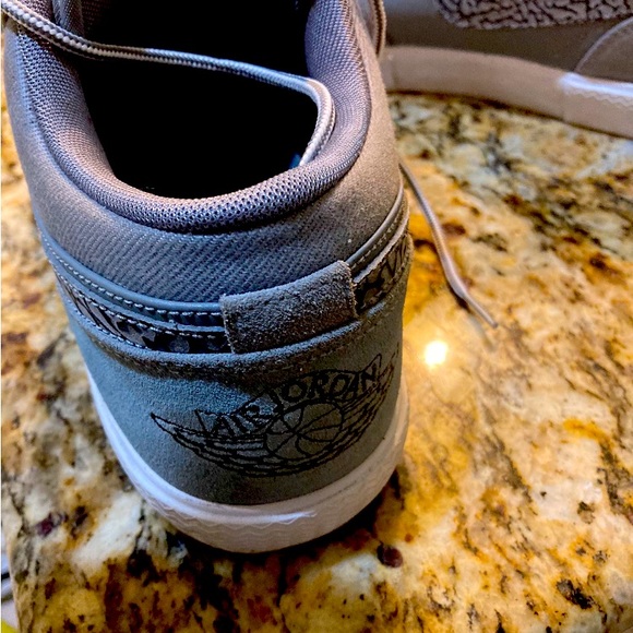 Jordan Cool Grey - Picture 3 of 3